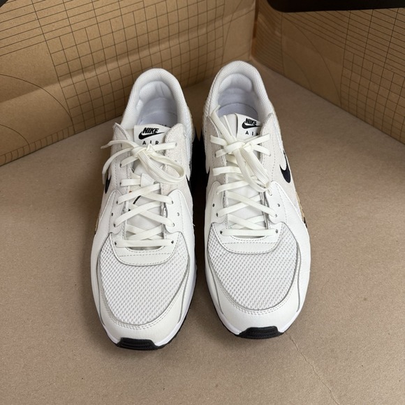 Nike Women's Air Max Excee LEOPARD - HQ2115 100 - White / Black Size Women's 11 - Picture 3 of 9